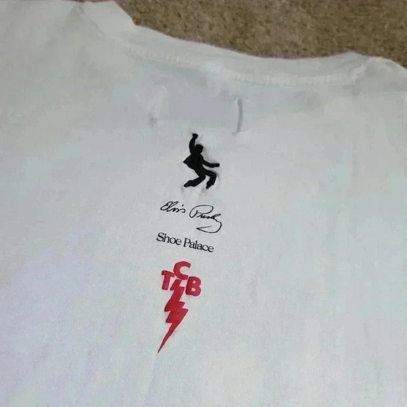 Shoe Palace Elvis Collection T-Shirt - Picture 4 of 5